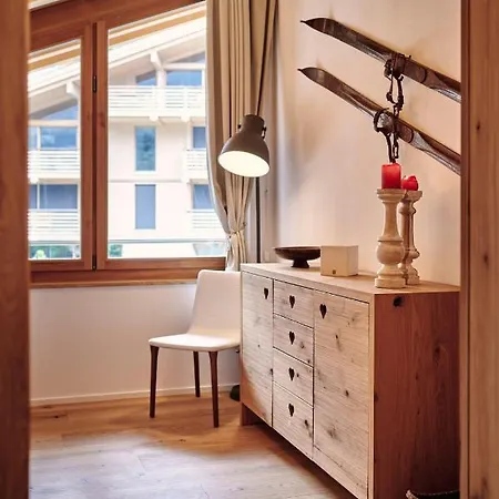 The Penthouse - Grindelhomes Daire *