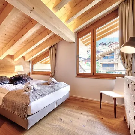 The Penthouse - Grindelhomes