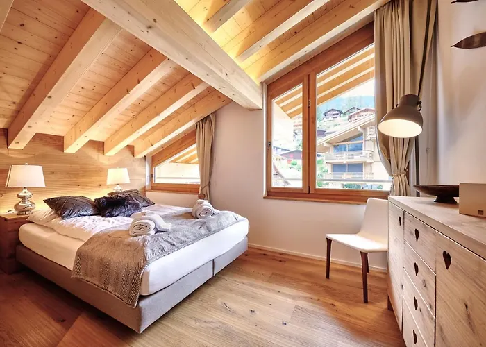 The Penthouse - Grindelhomes