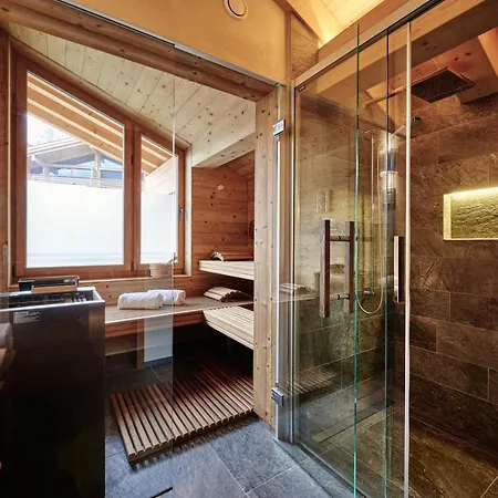 The Penthouse - Grindelhomes * Grindelwald