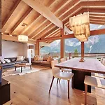 The Penthouse - Grindelhomes